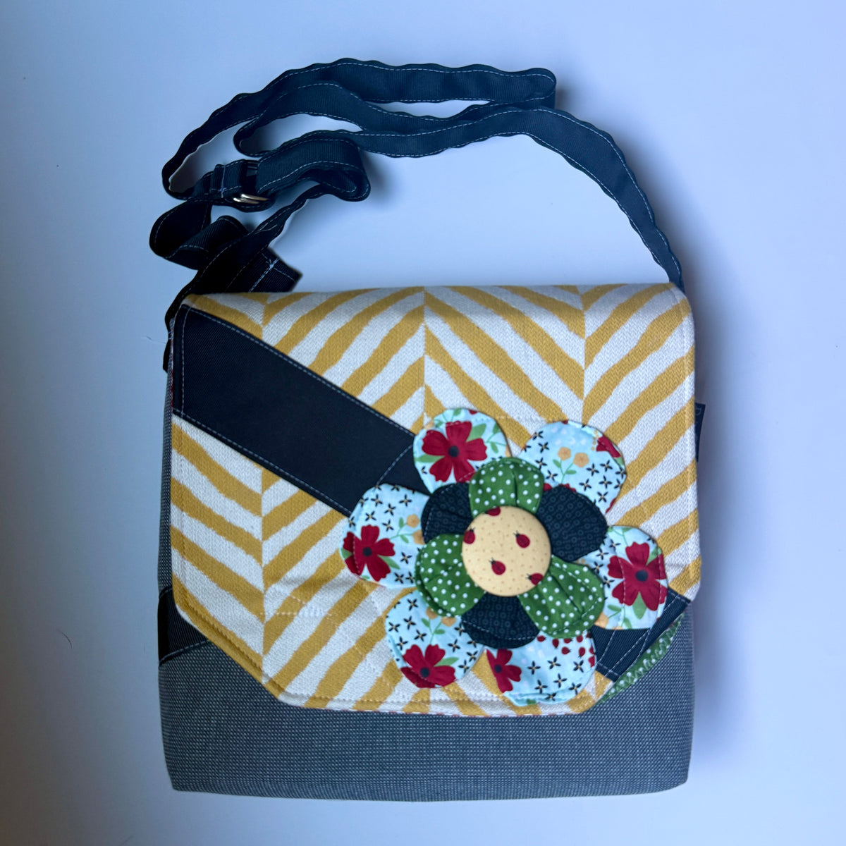 Medium Messenger Red Flower