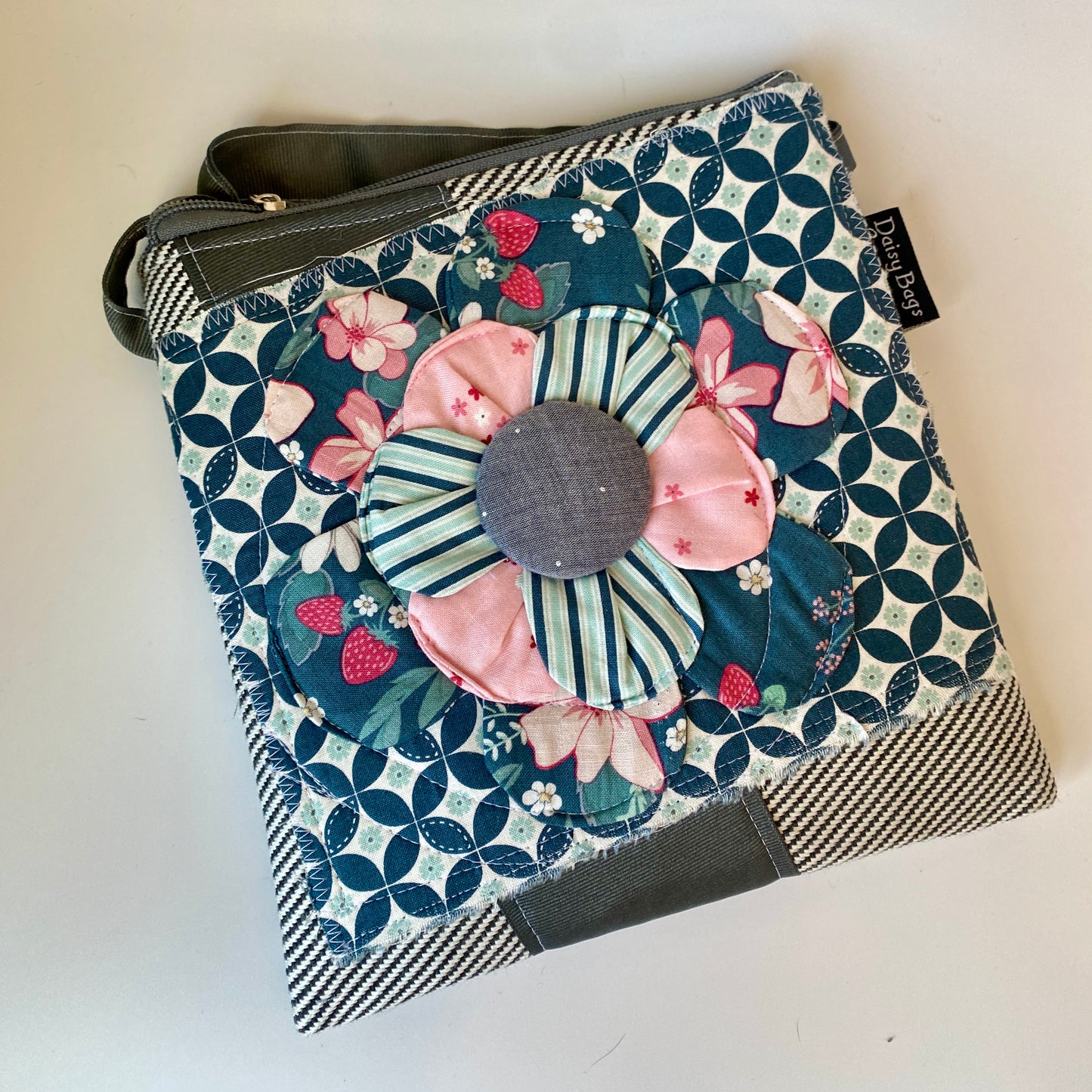 Bitty Bag Navy Patch Flower