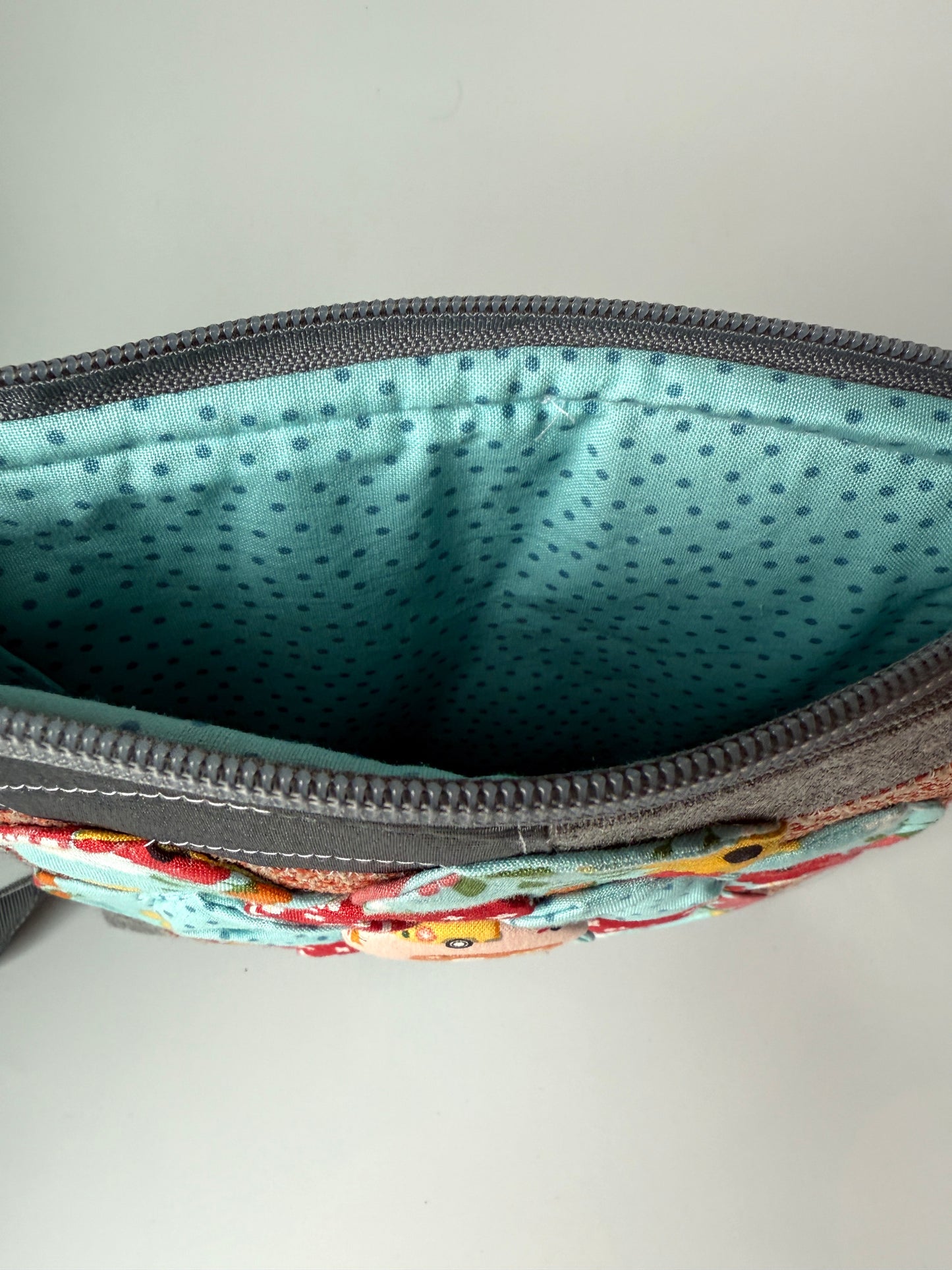 Bitty Bag Aqua Flower