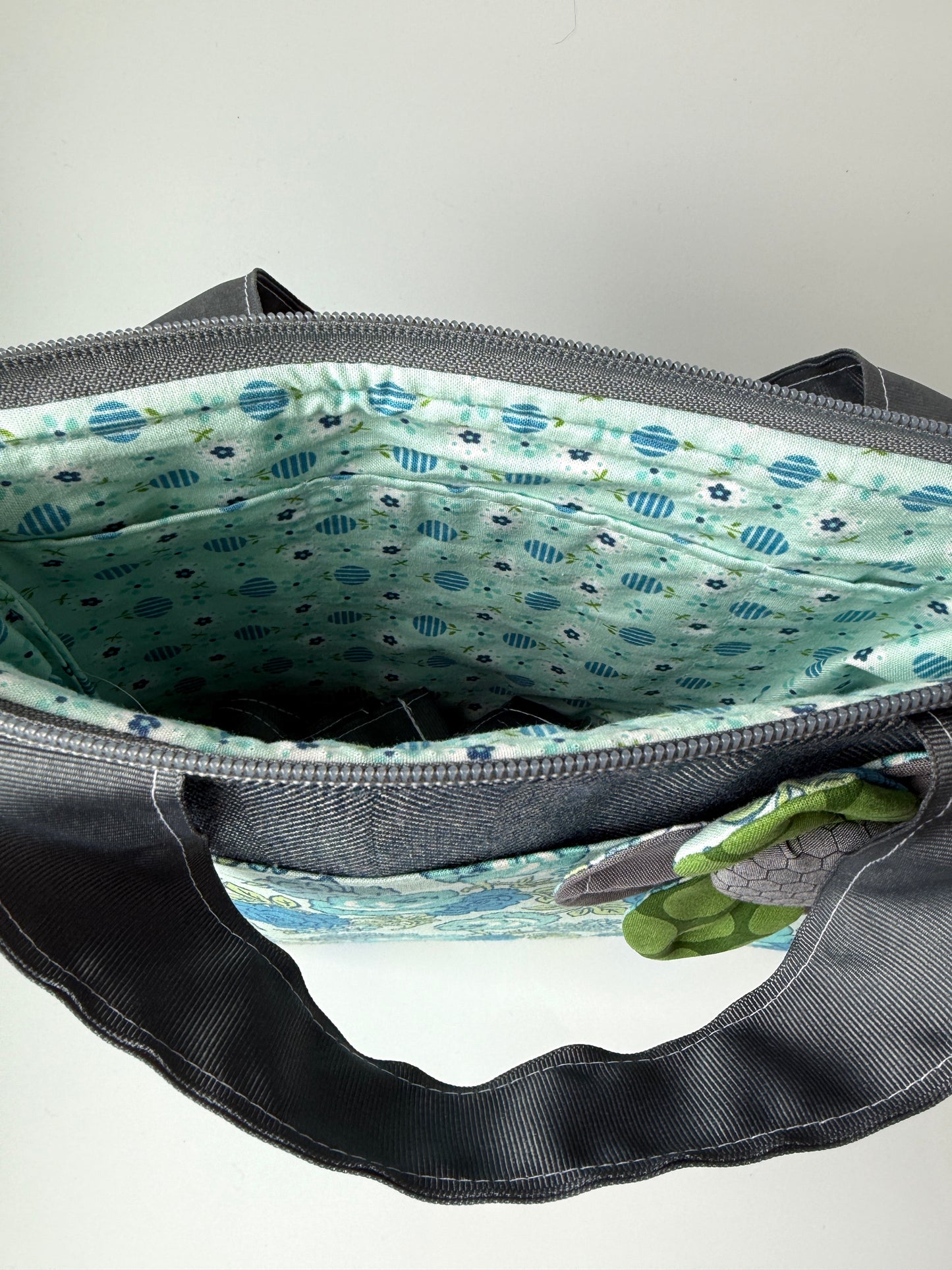 Squatty Bitty Blue CC