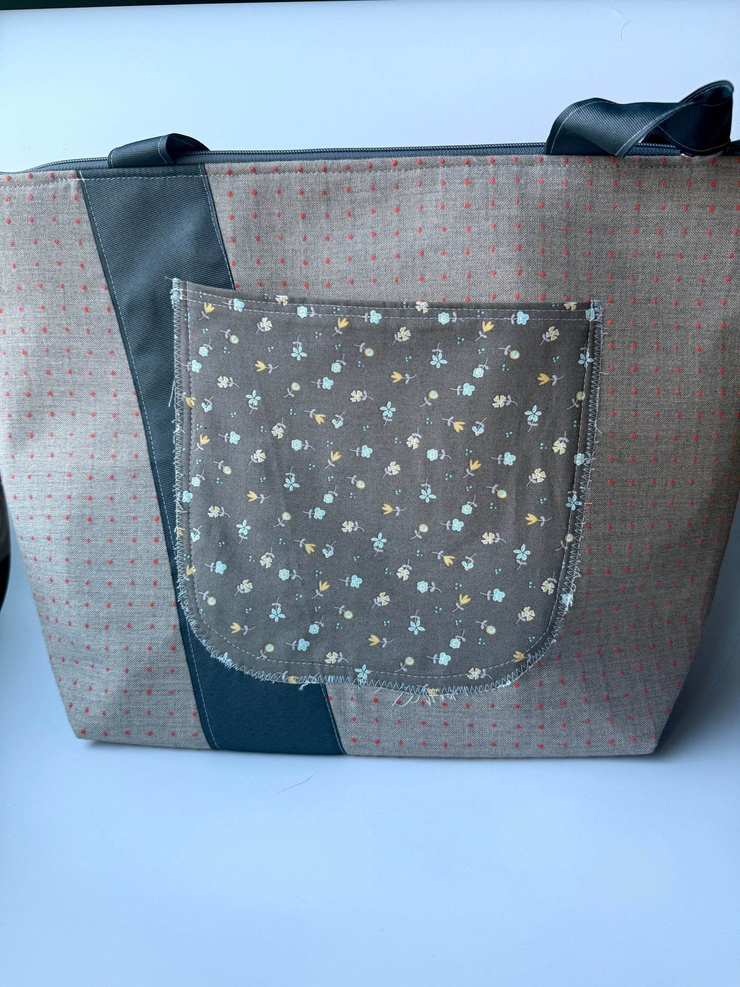 Cream Flower Shopper