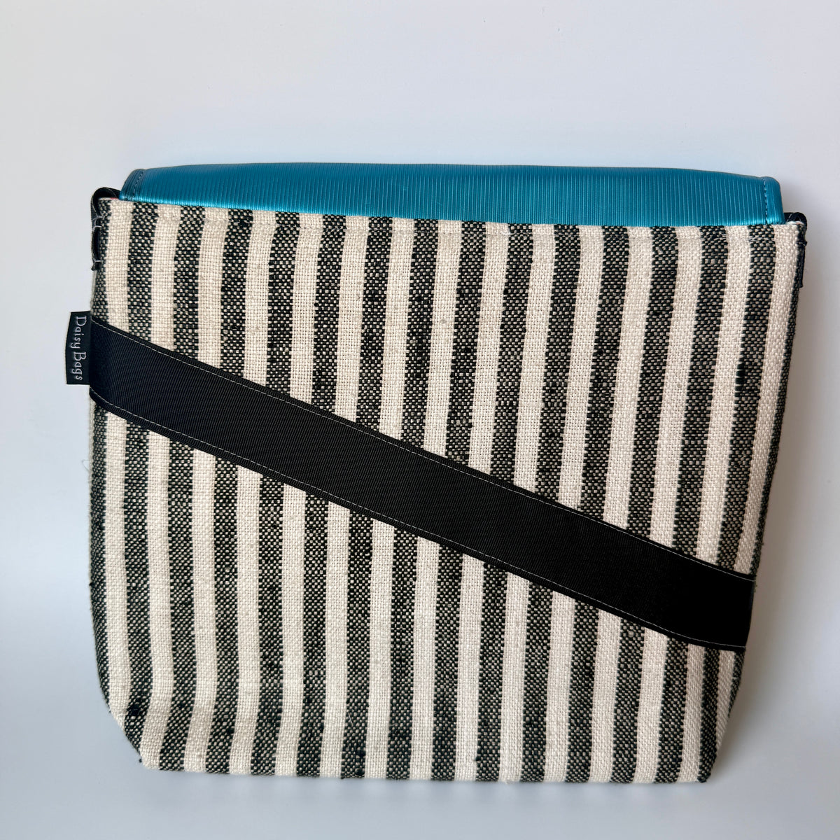 Medium Messenger Blue Vinyl