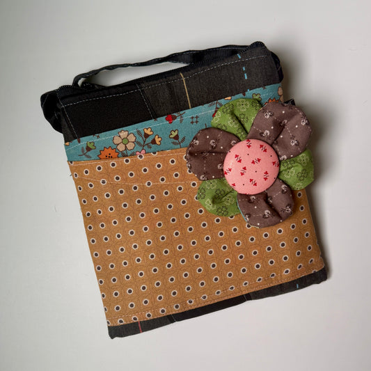 Bitty Bag Tan Sunflower CC