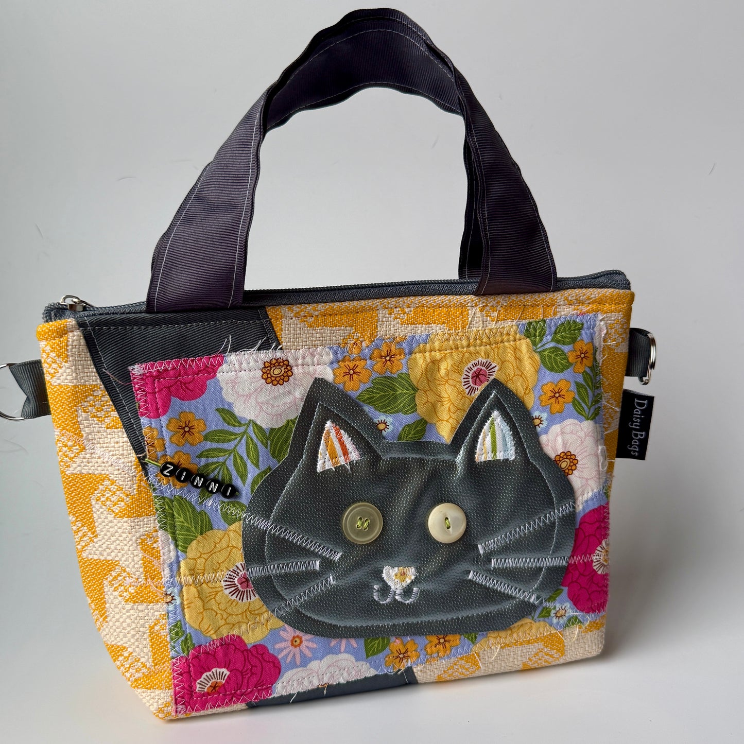 Squatty Bitty Kitty Zinni