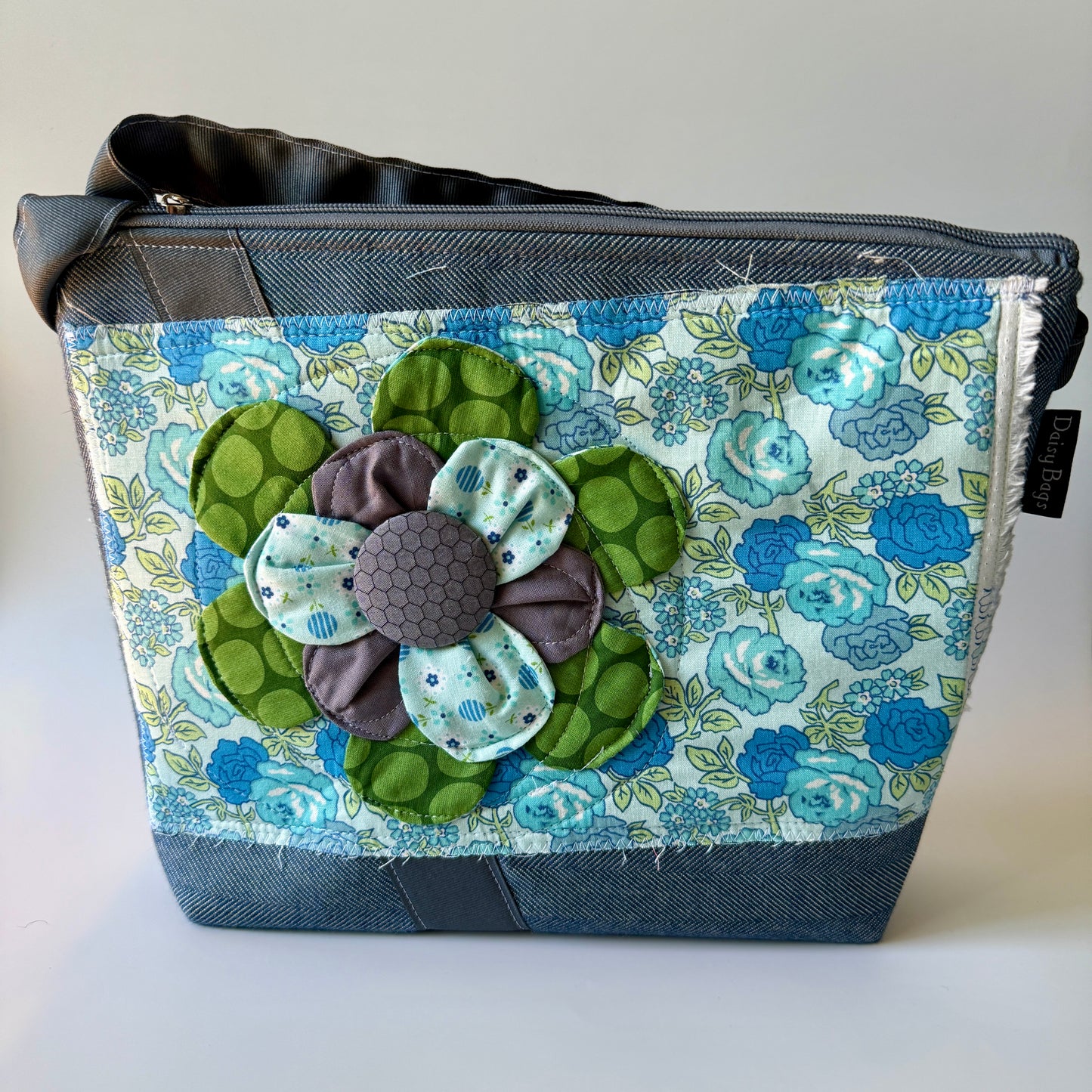 Medium Zipper Top Blue Patch Flower