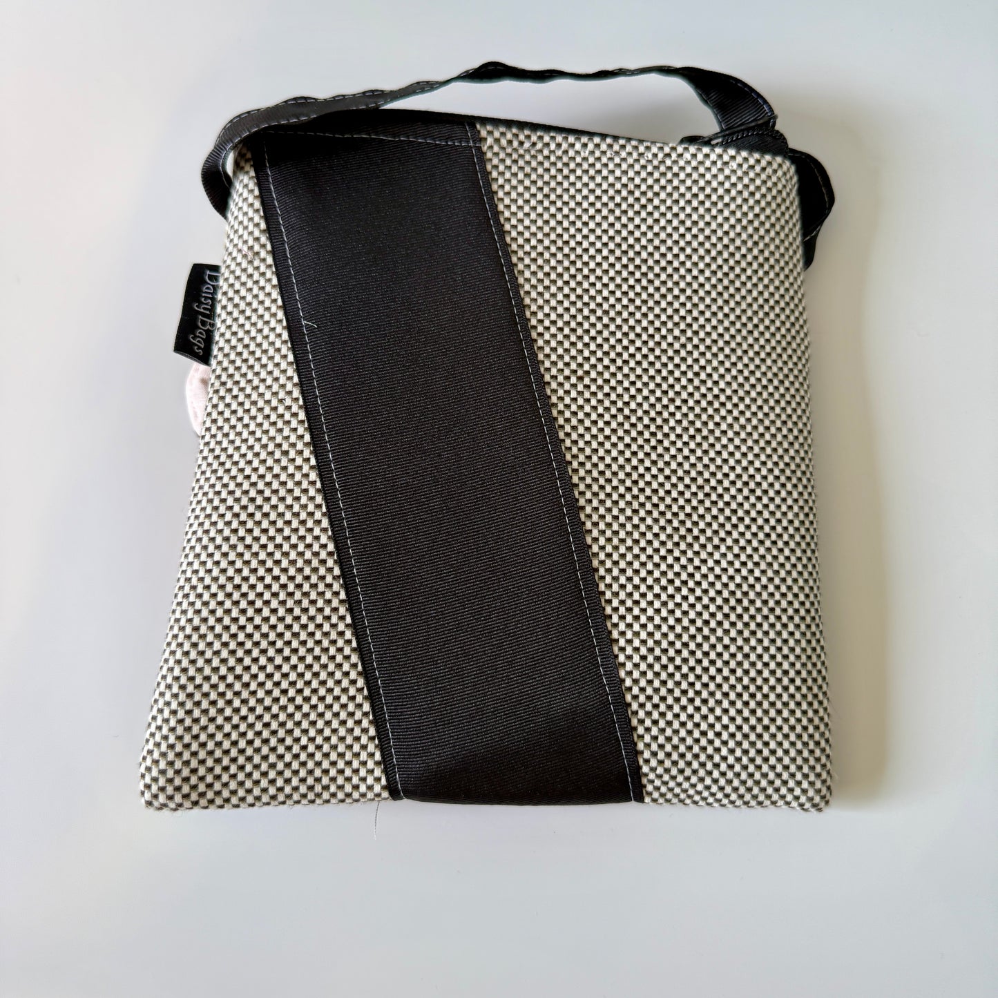Bitty Bag CC Brown Flower