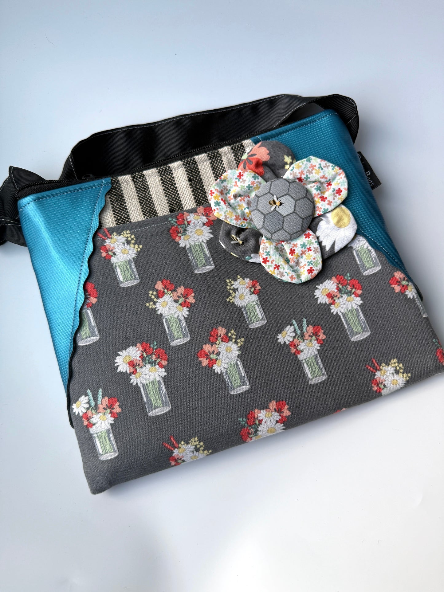 XL Bitty Bag Gray Vase CC