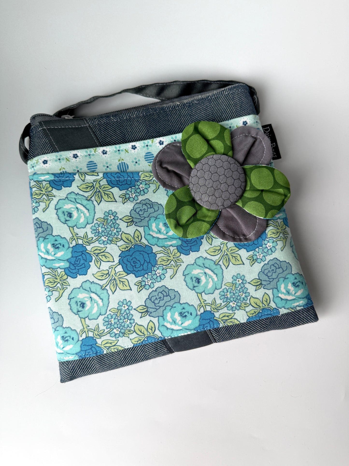 Bitty Bag CC Blue Flower