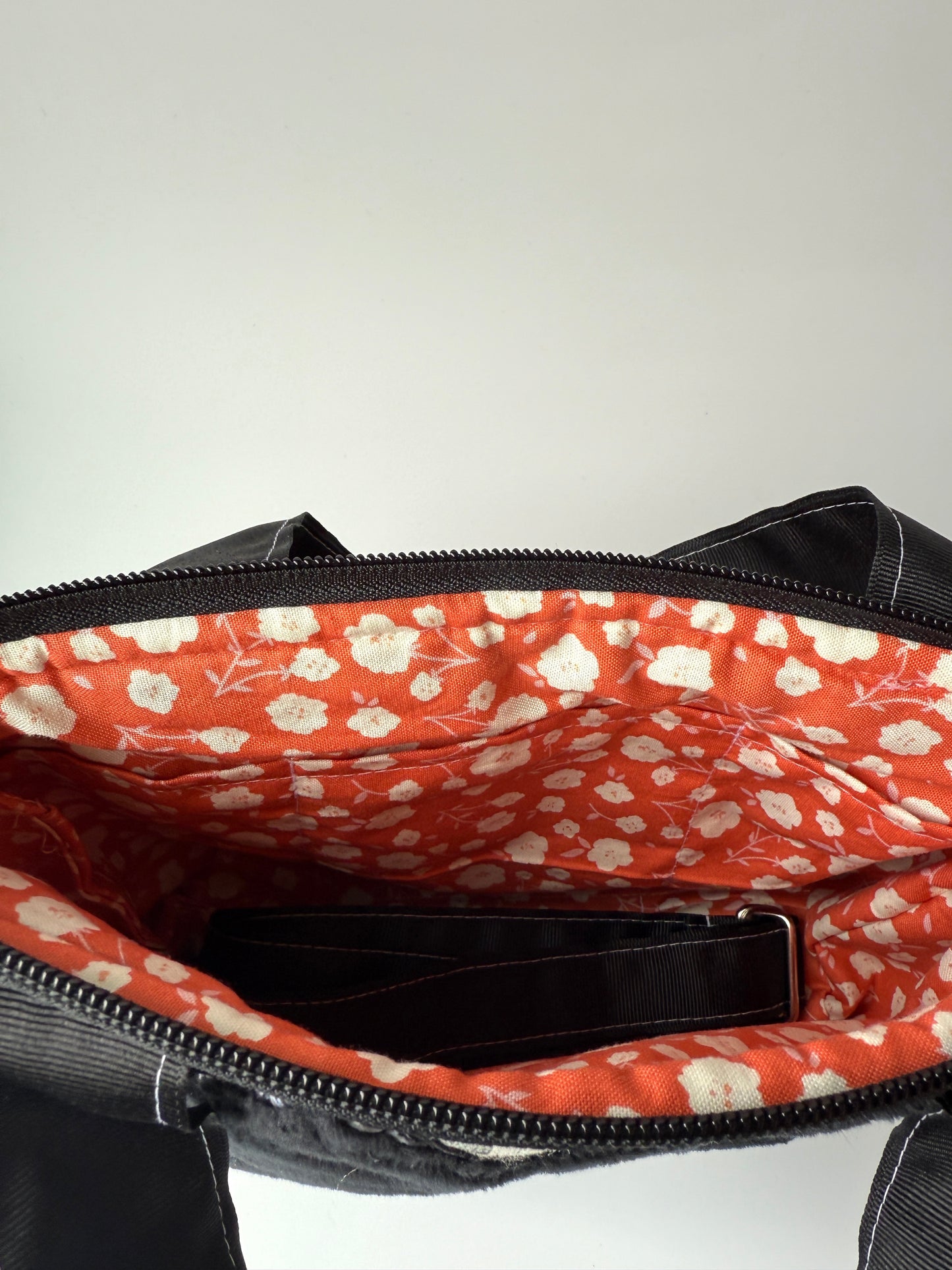 Squatty Bitty Kitty Boo