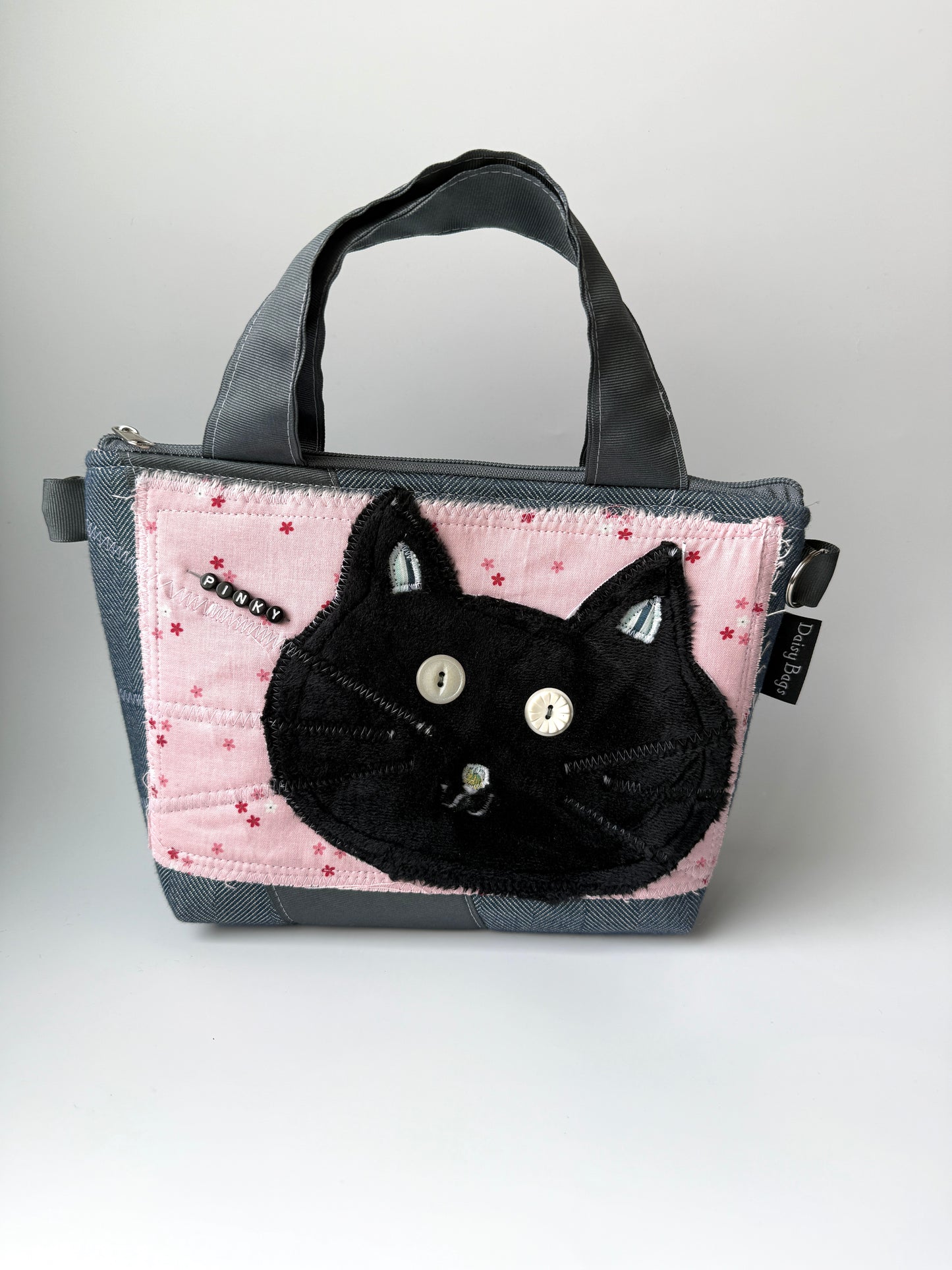 Squatty Bitty Kitty Pinky