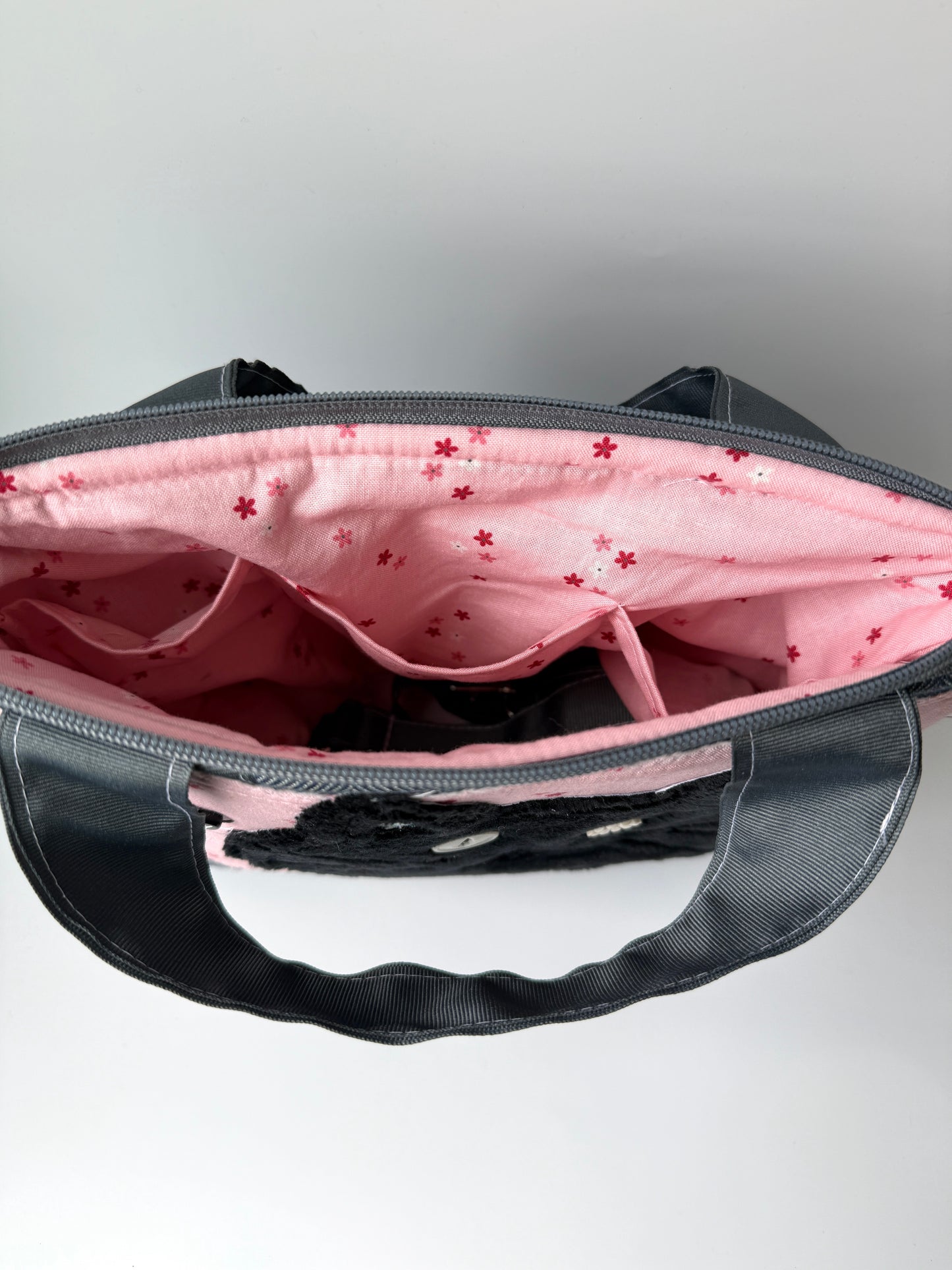 Squatty Bitty Kitty Pinky