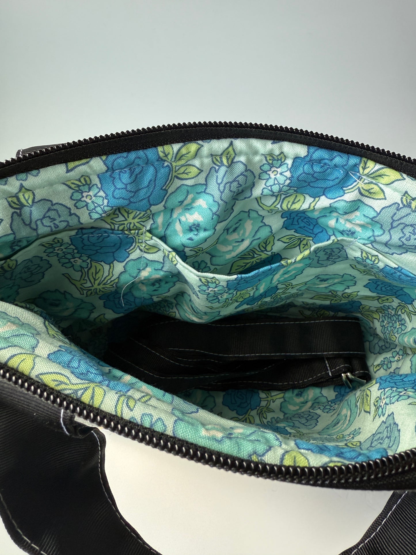 Squatty Bitty Coraline Dots