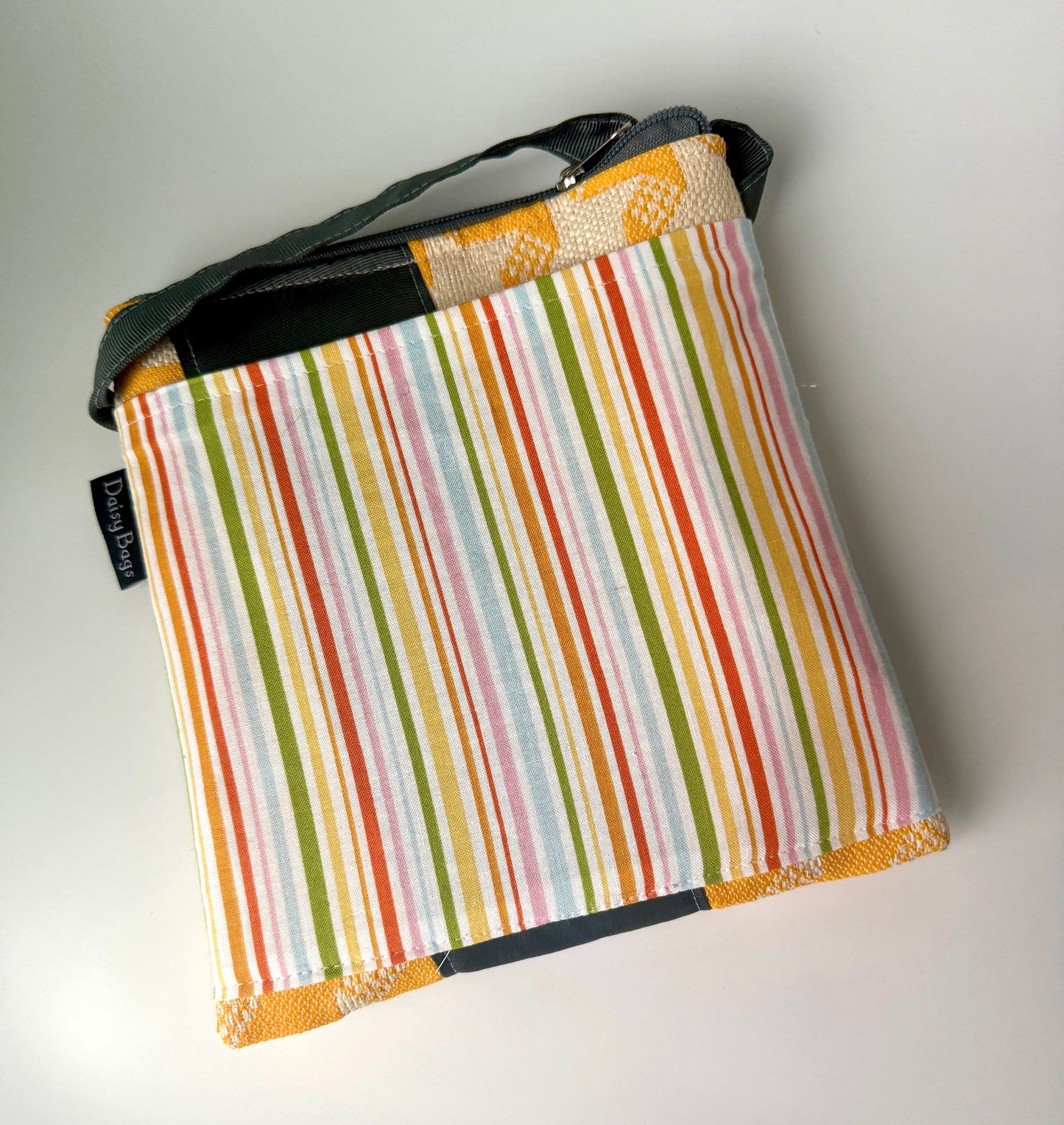 Bitty Bag Periwinkle Daisy