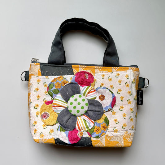 Squatty Bitty Daisy Patch Flower