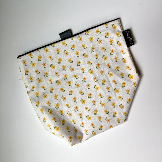 Car Trashie/Tissue Holder Daisy