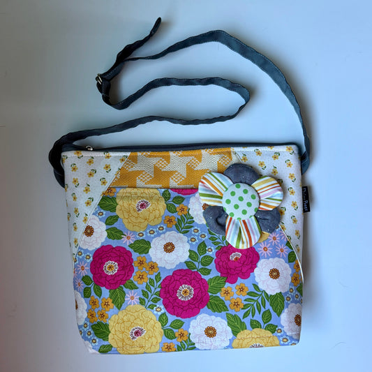 Medium Zipper Top CC Periwinkle